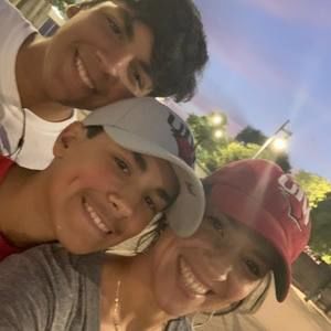 Meet your Posher, Estrellita